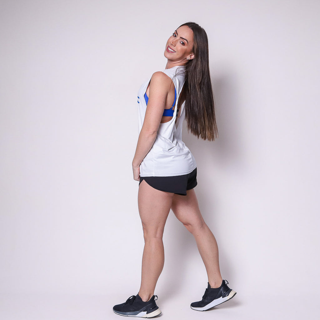 Regata Branca Ahvic em Azul