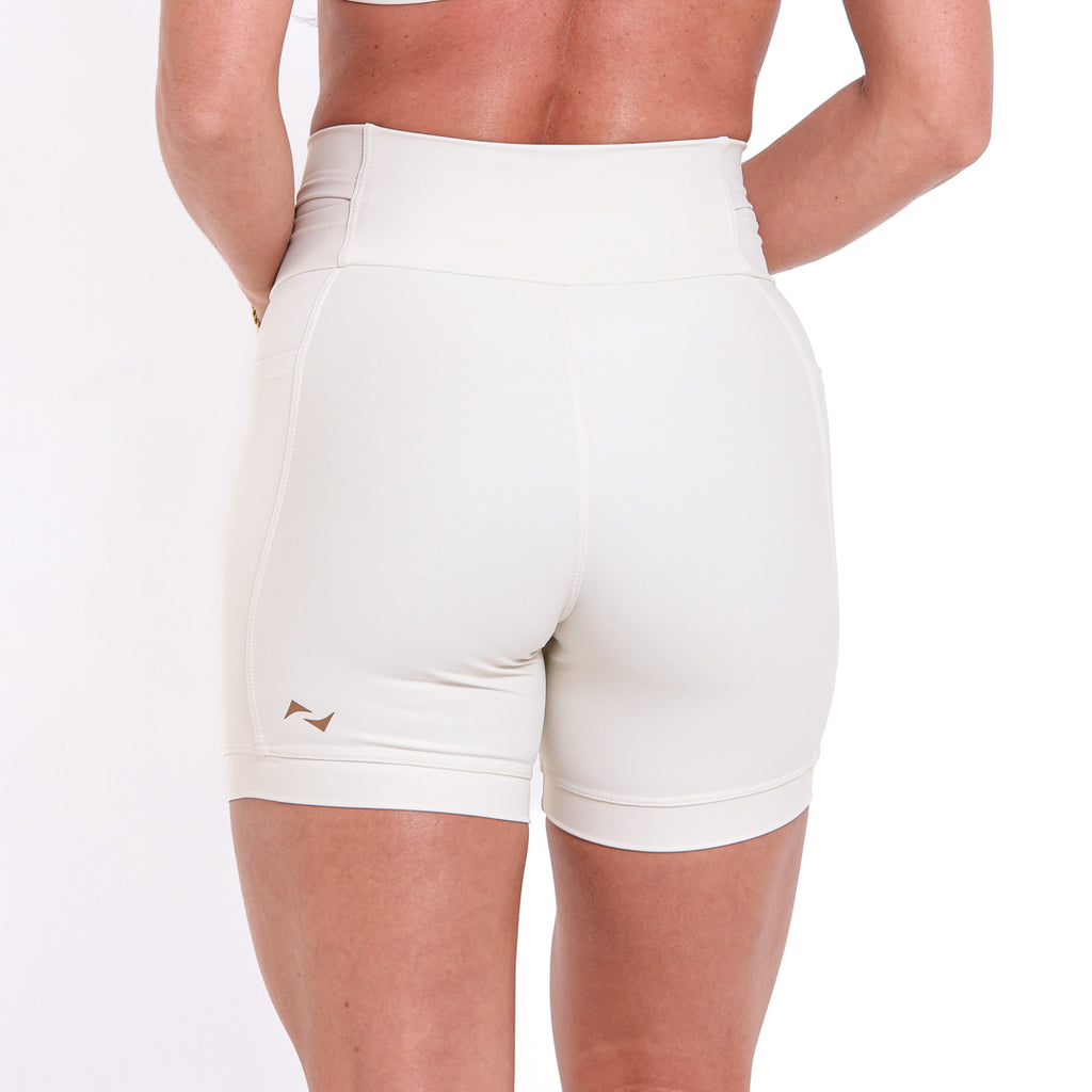 Short Pulse Drop Off White