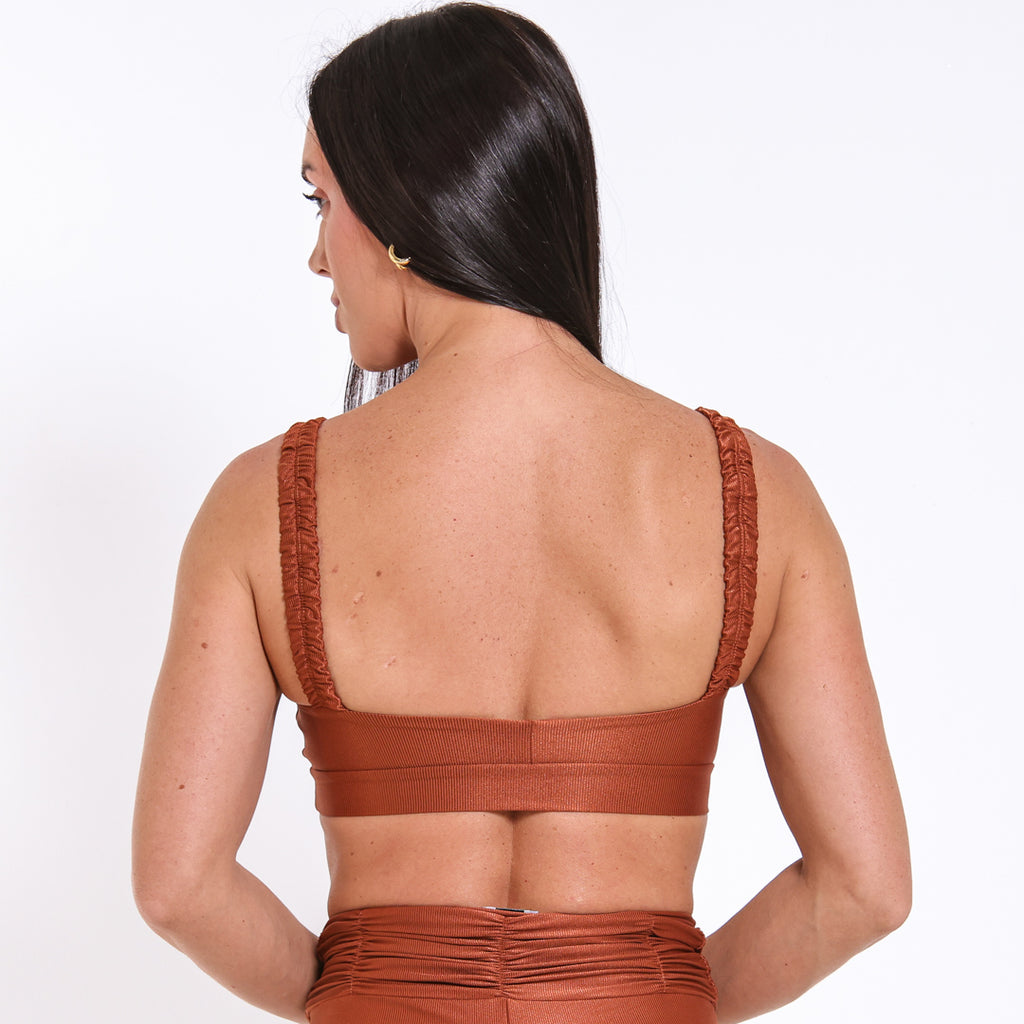 Top Lorena Aveludado Amendoa