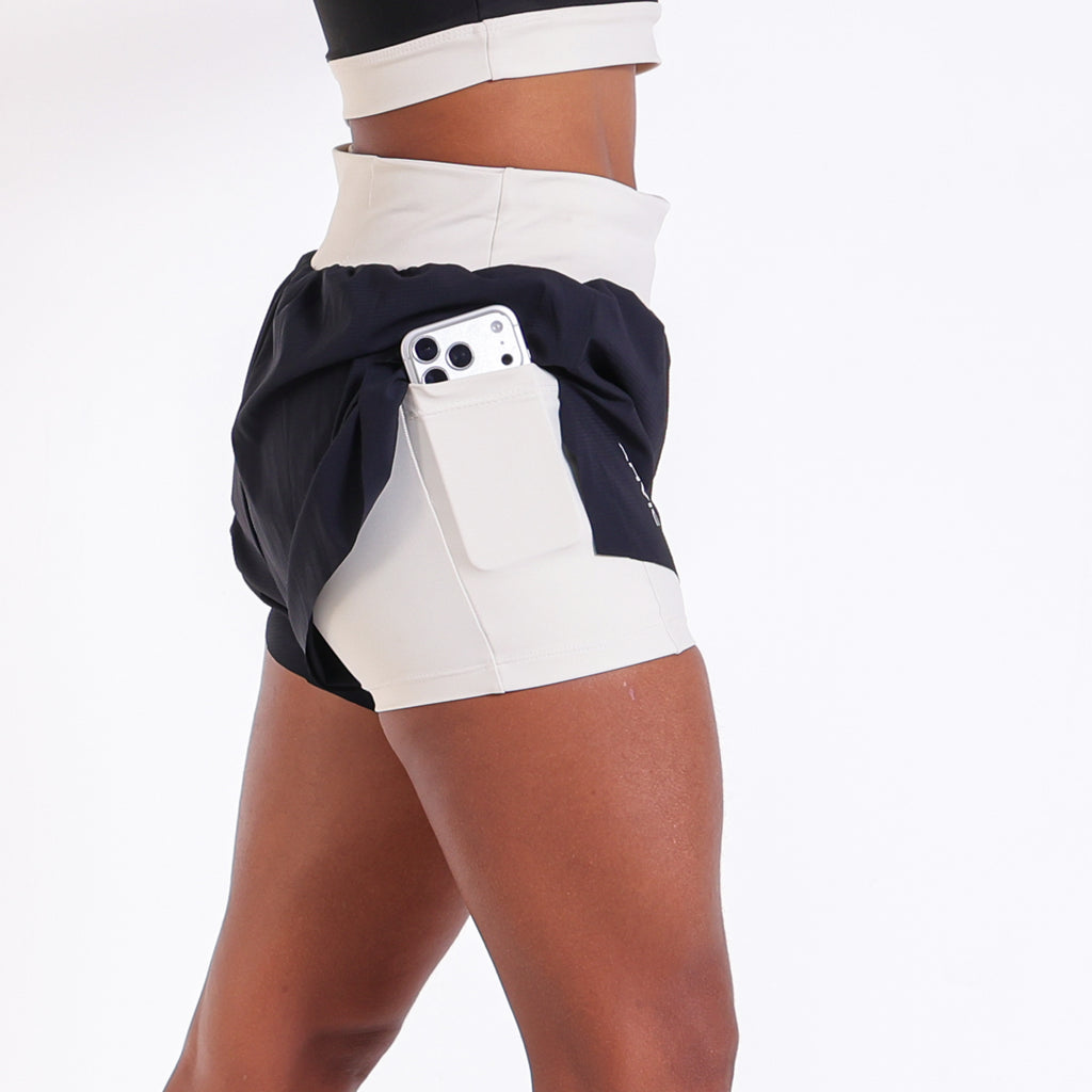 Short Windy Lari Preto